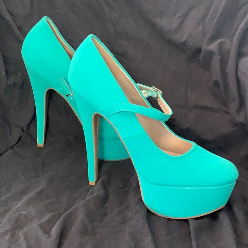 Mary Jane high heels - Picture 2 of 4